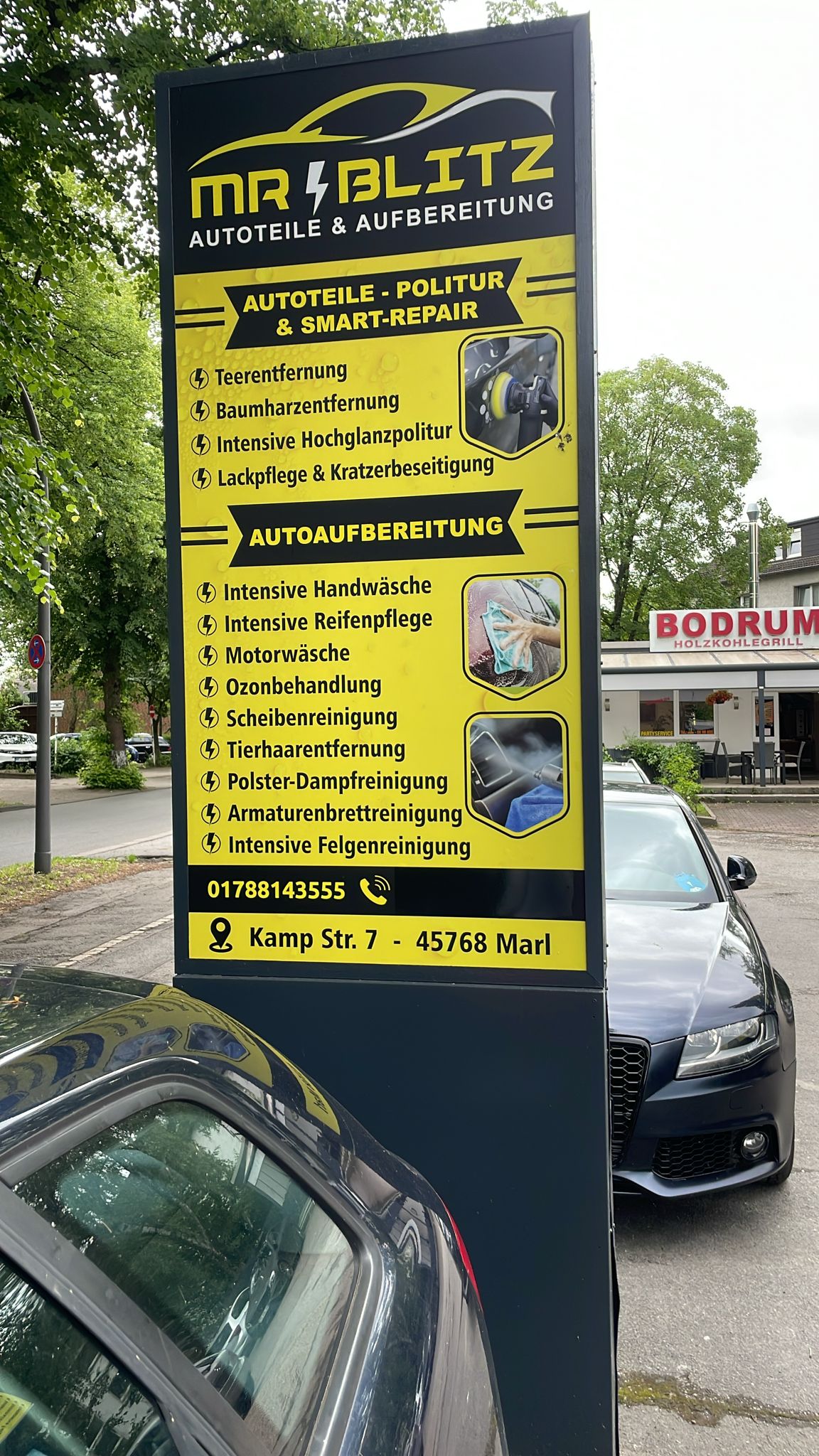 Mr.Blitz Schild mit Leistungen in Marl